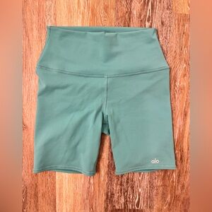 ALO Yoga Women's High-Waist Shorts